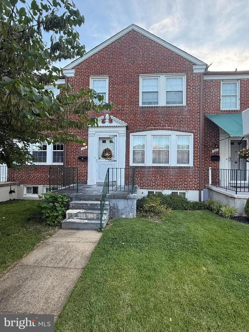 318 Whitfield Road photo 1