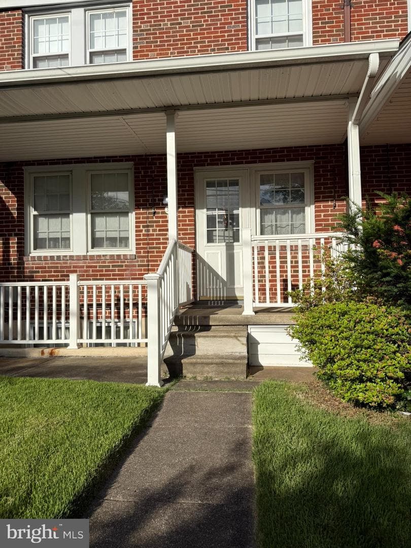 318 Whitfield Road photo 4