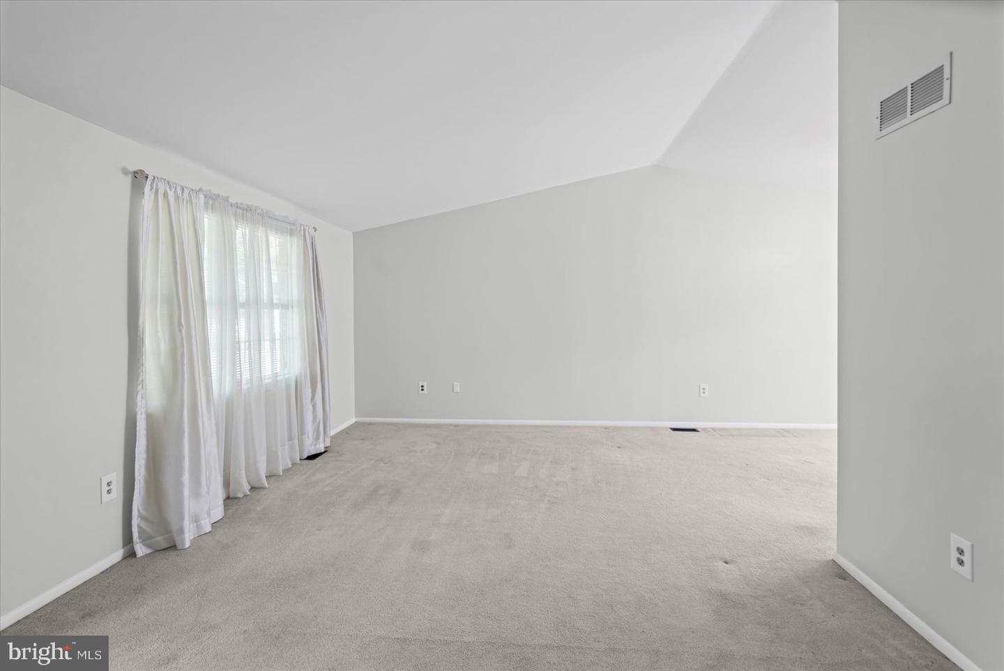 4800 Galley Road photo 11