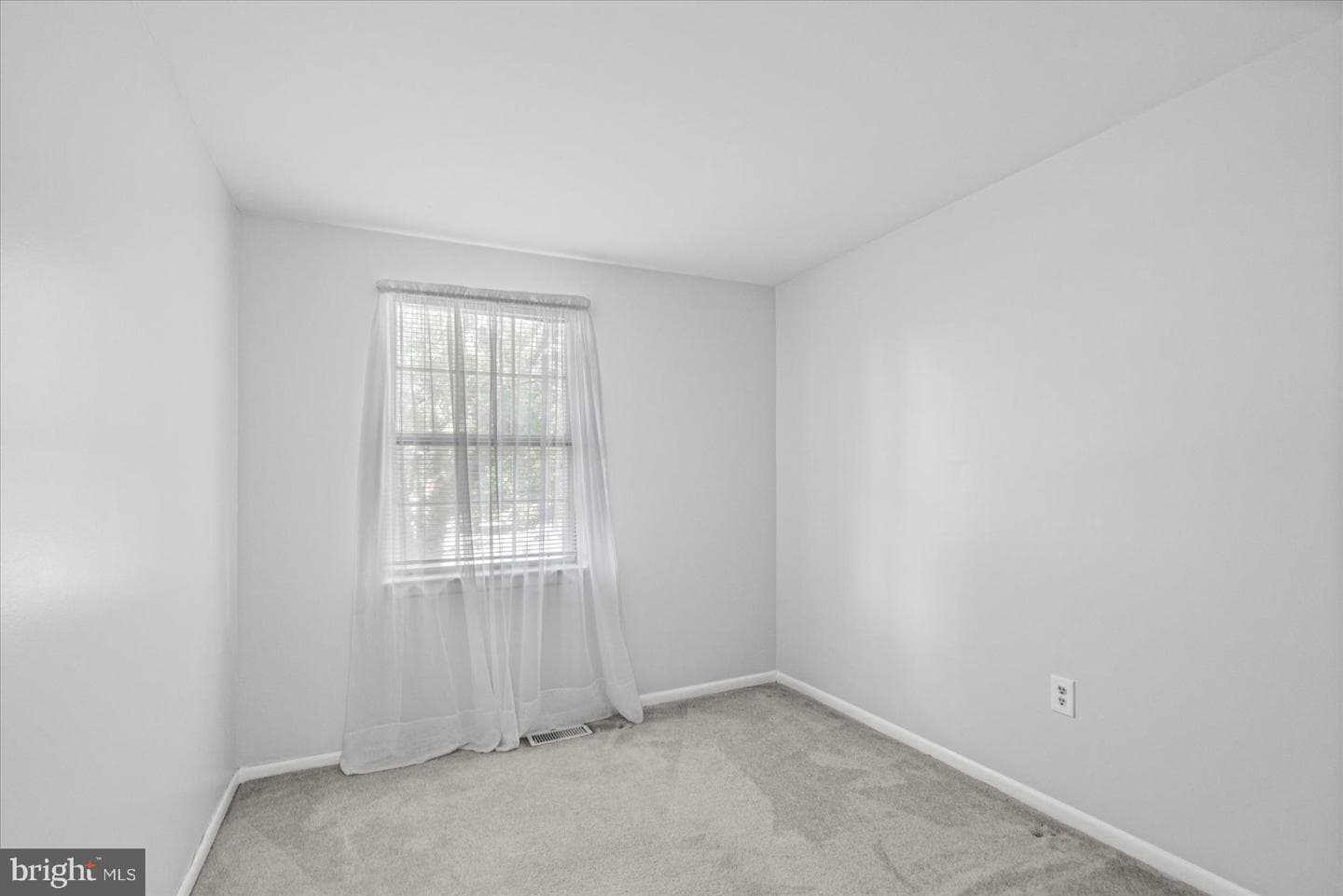 4800 Galley Road photo 31