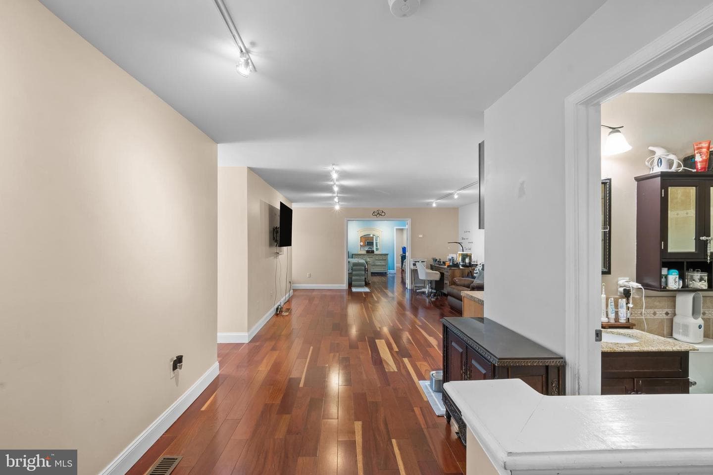 11134 Philadelphia Road photo 34