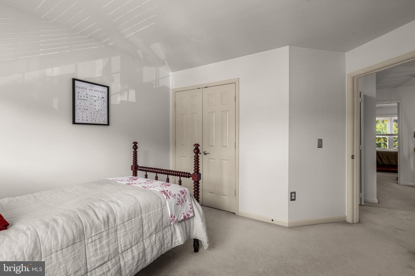625 Lavenham Court photo 35