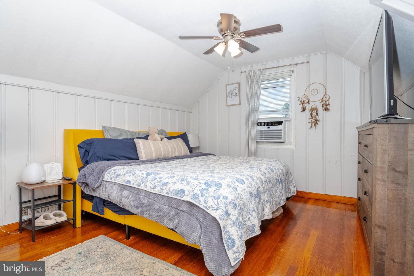 411 Warren Road photo 25