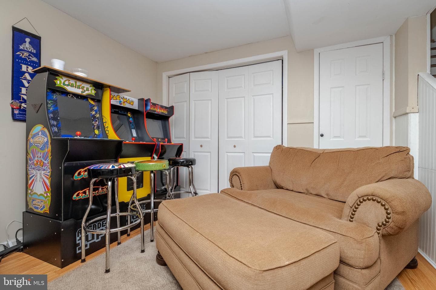 411 Warren Road photo 33
