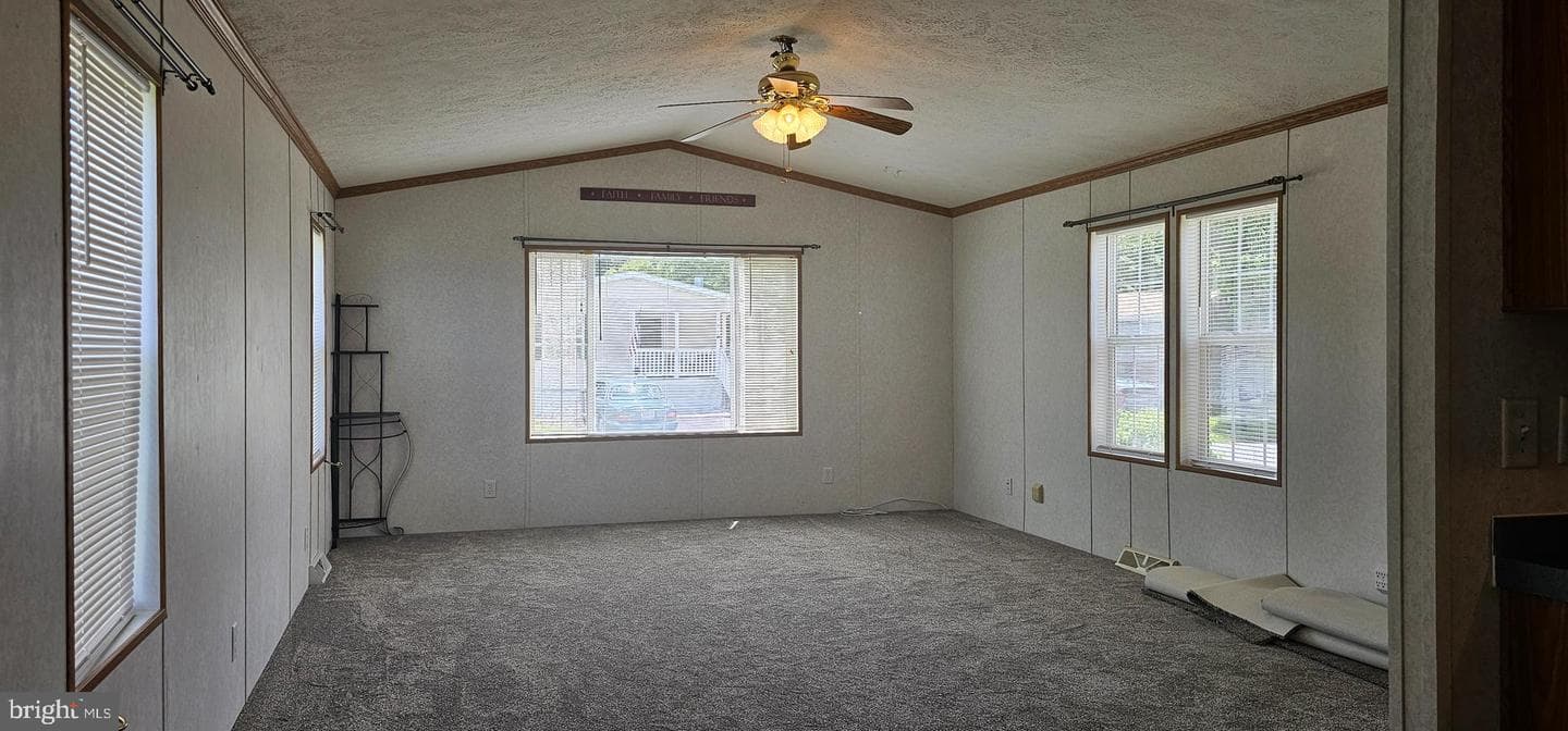 110 Roundup Road photo 3