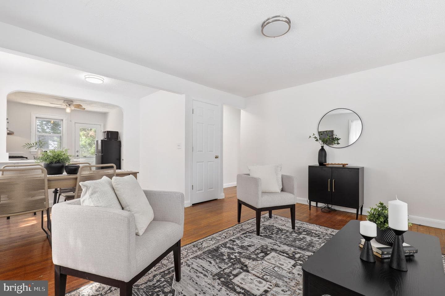 7 Lodge Road photo 5