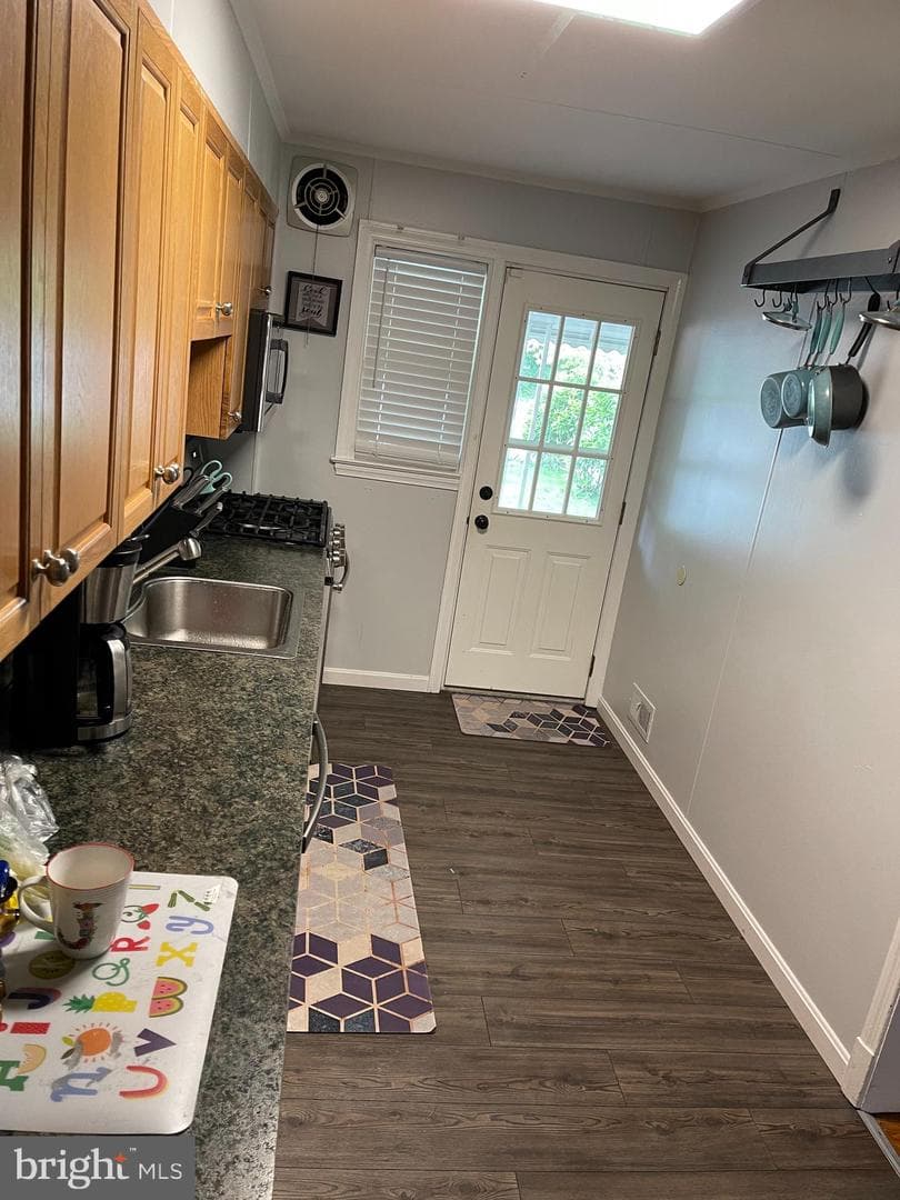 1658 Thetford Road photo 12