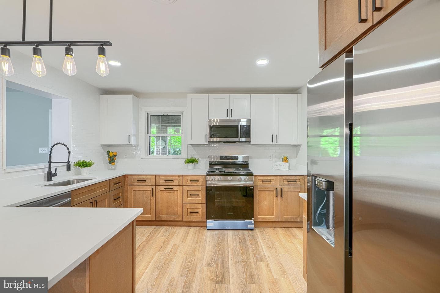 1237 48th Street photo 19