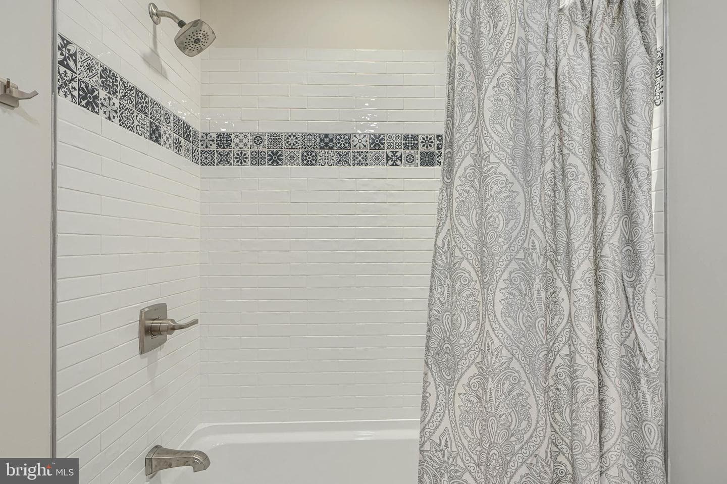 1237 48th Street photo 31