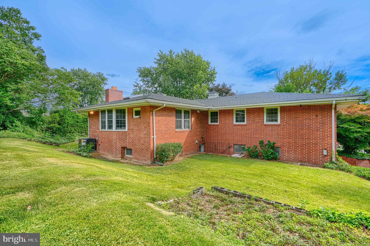 1237 48th Street photo 67