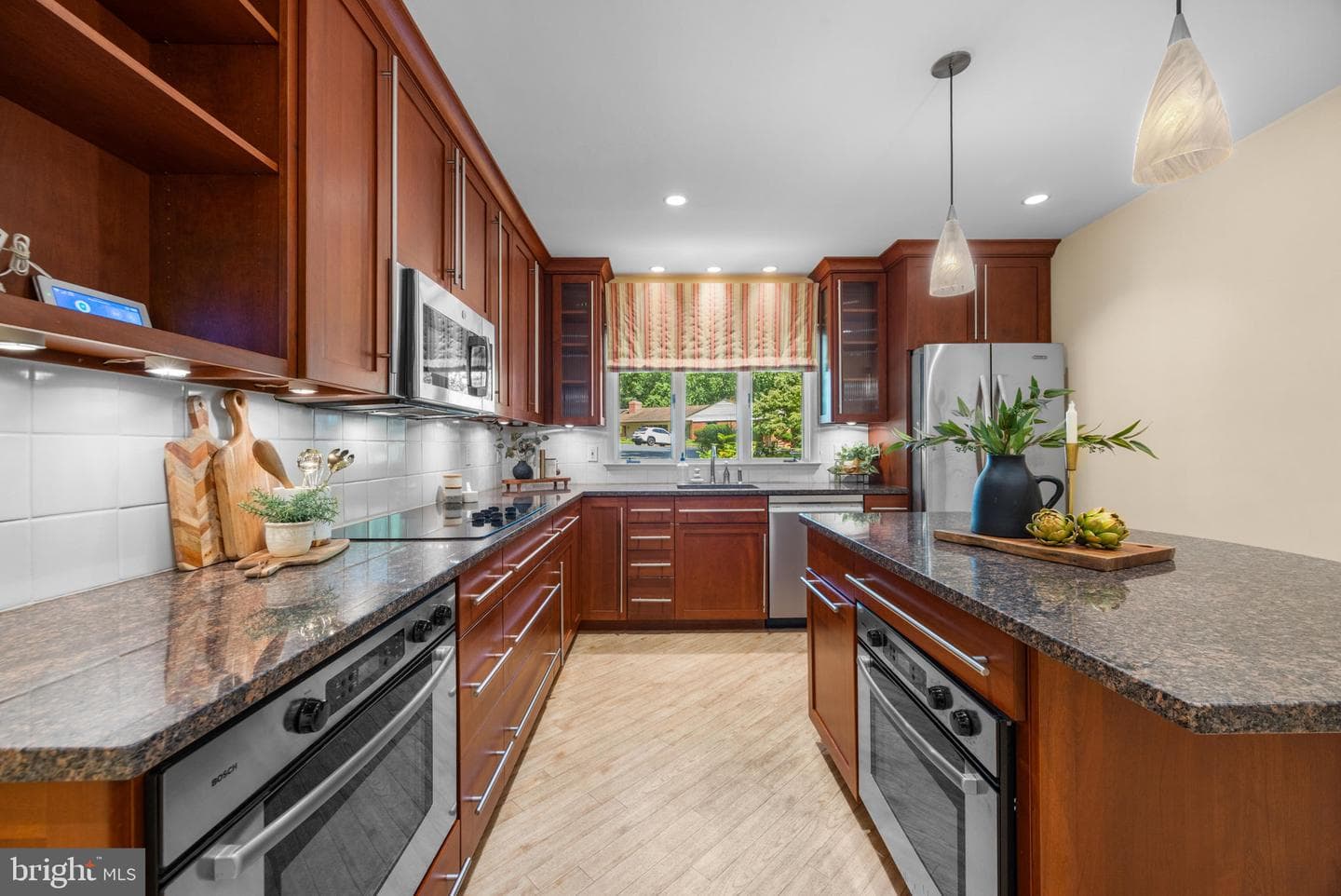 1302 Woodshole Road photo 9
