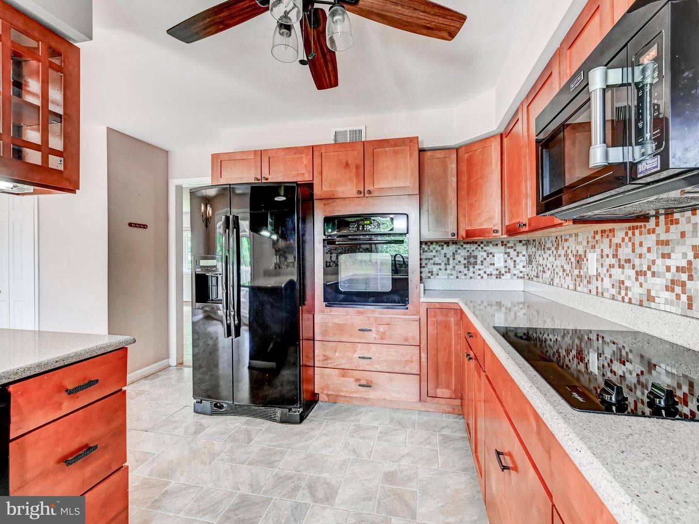 10832 Stevenson Road photo 5