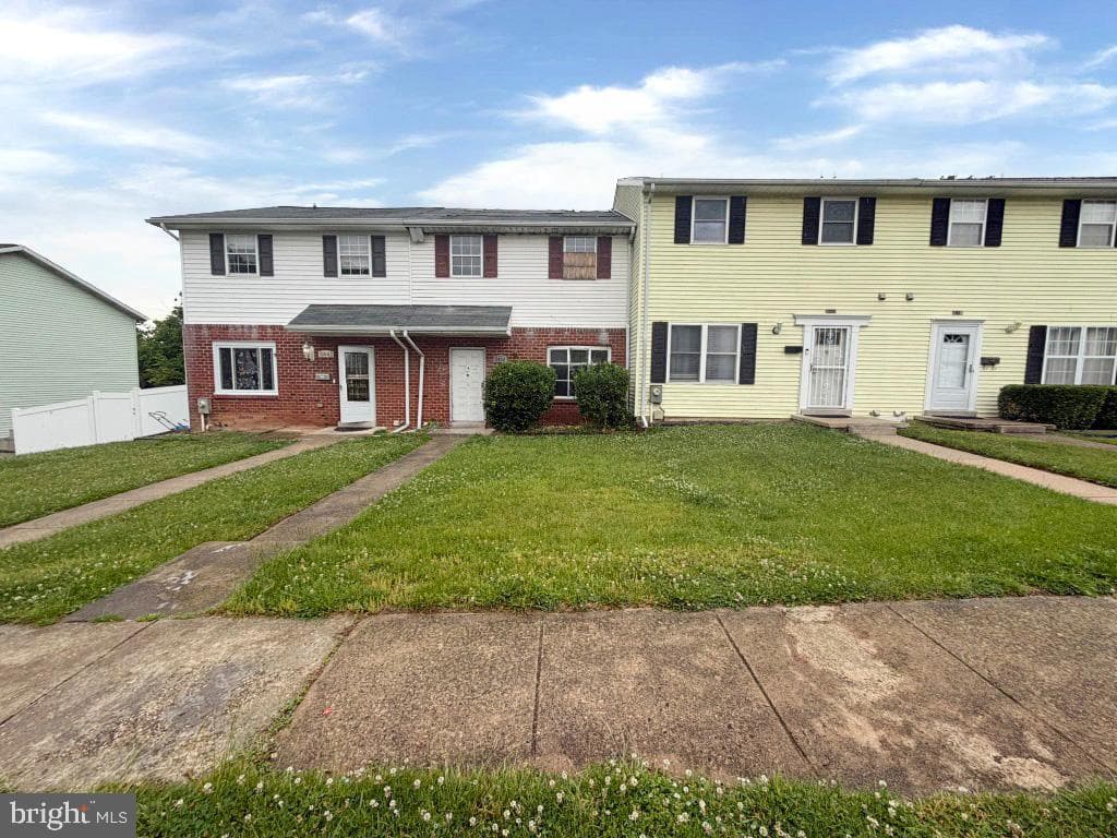 2039 Wintergreen Place, Rosedale