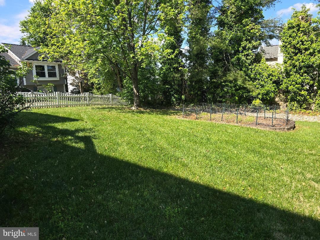 8702 Silver Hall Road photo 3