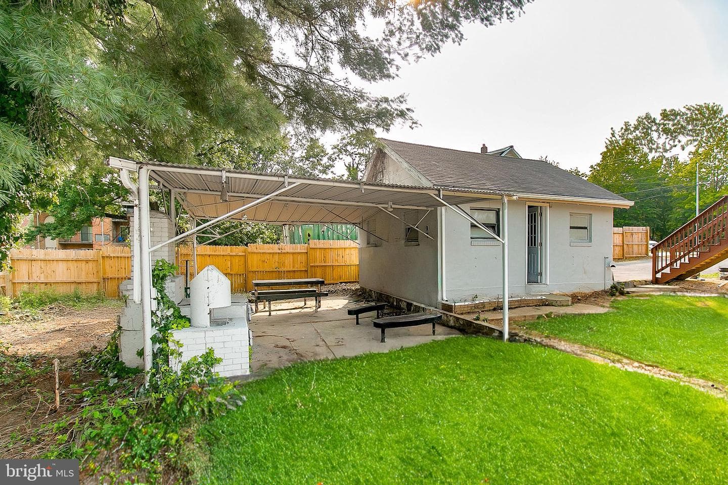 3437 Liberty Gardens Road photo 40