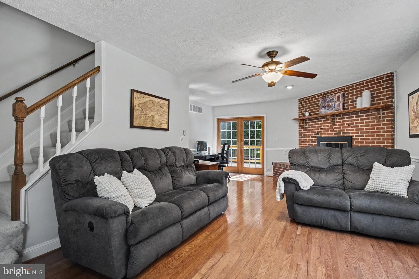 2100 Blue Mount Road photo 25