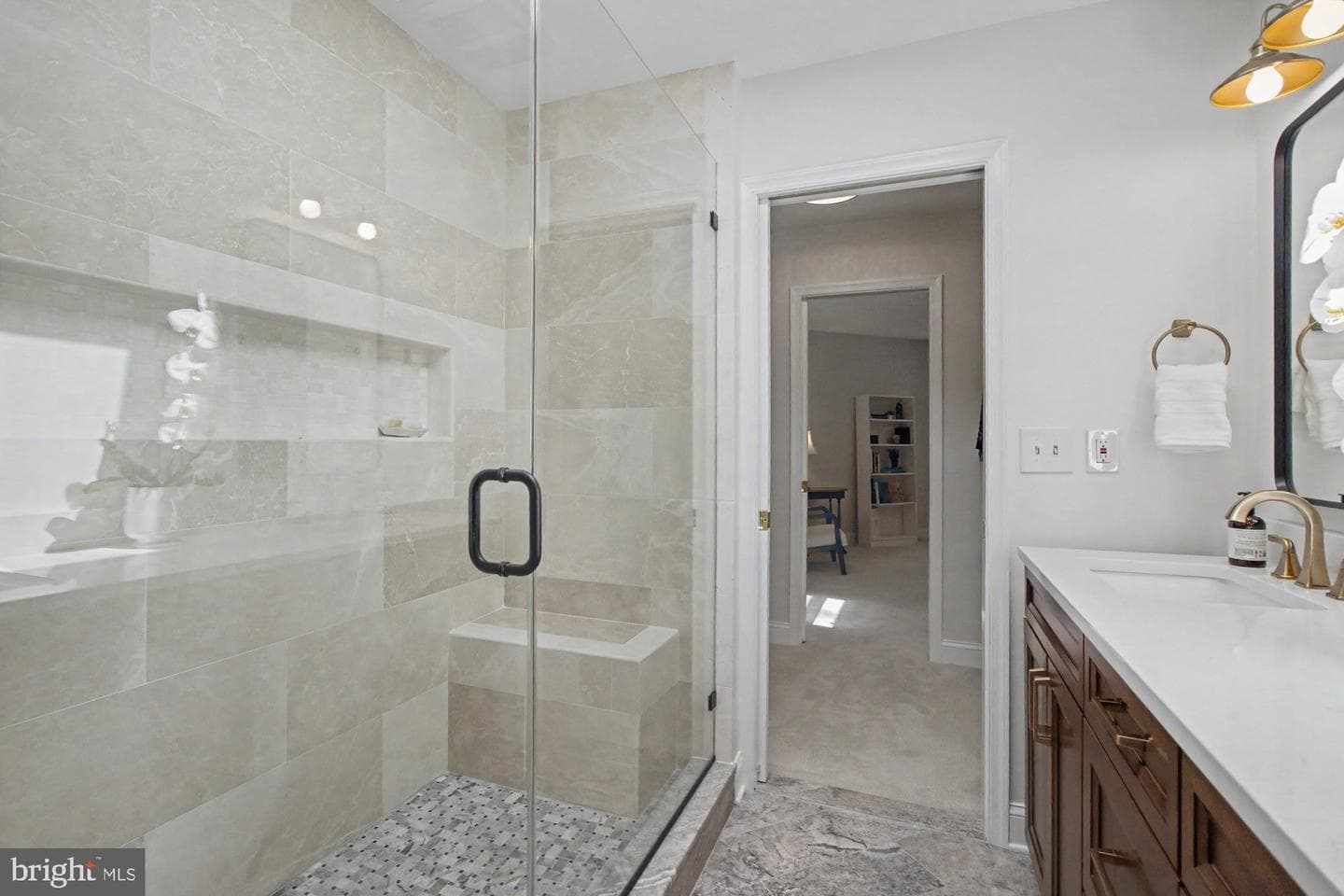 2100 Blue Mount Road photo 35
