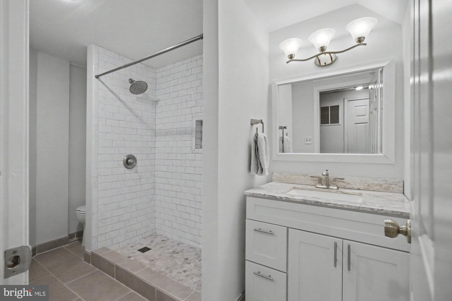 2100 Blue Mount Road photo 52
