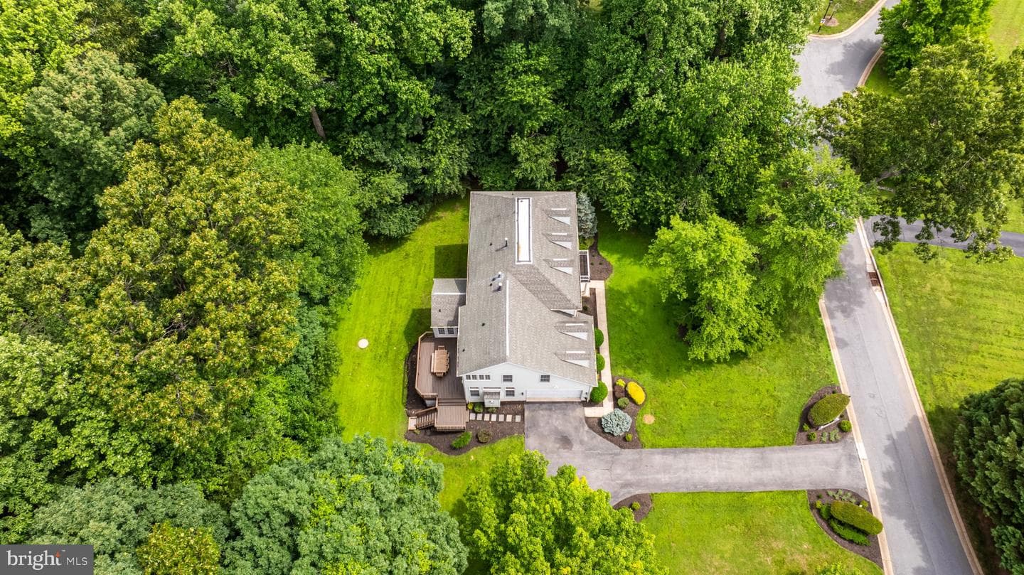 4 Falling Water Court photo 67