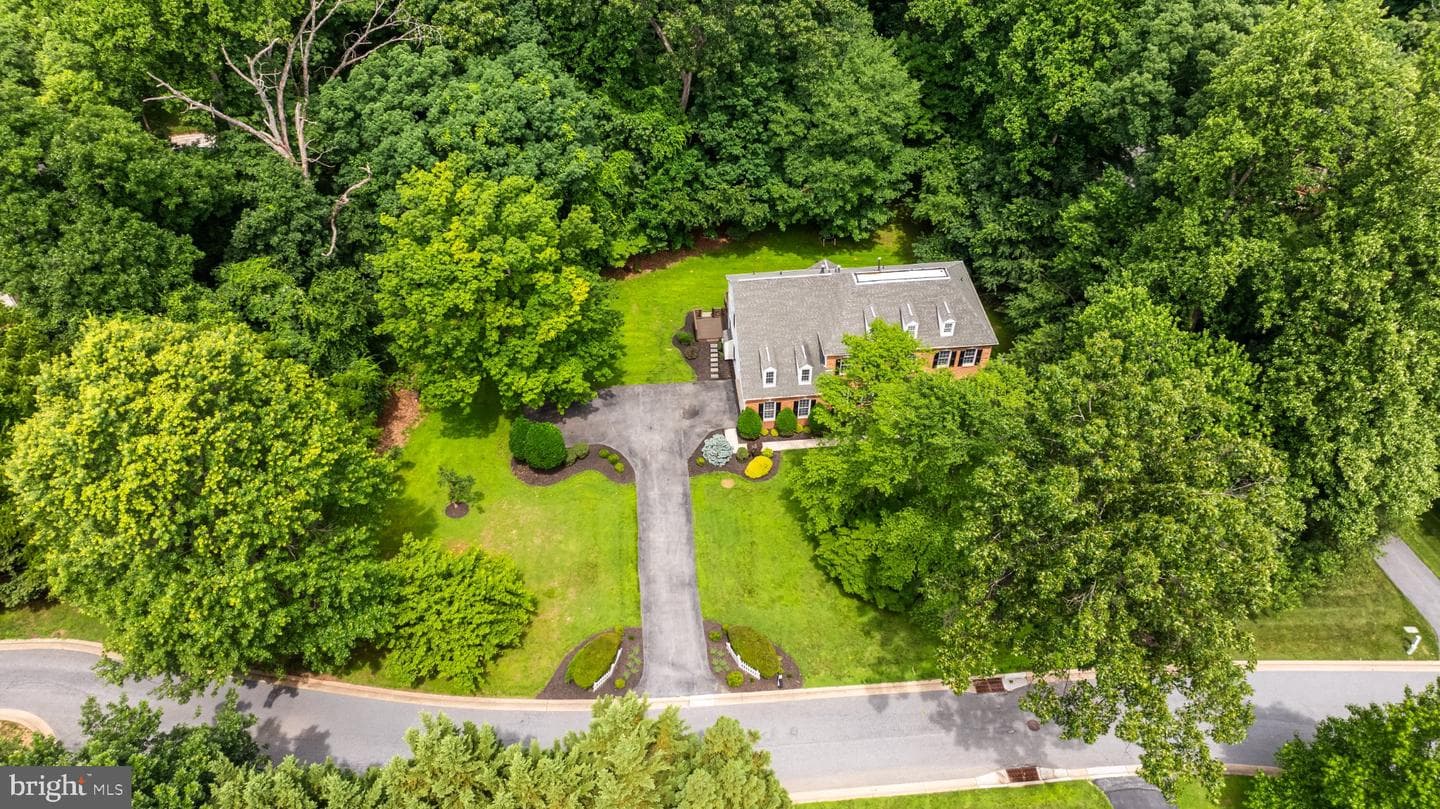 4 Falling Water Court photo 78