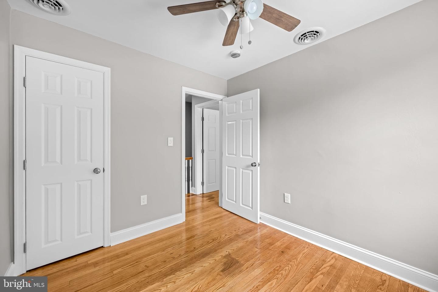 1191 Granville Road photo 28