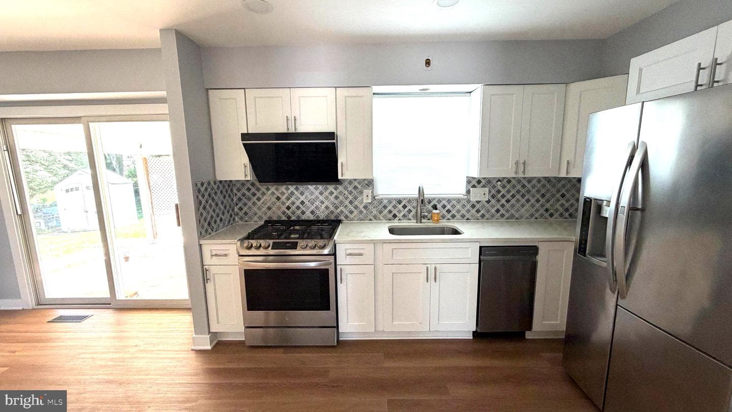 6409 Clifton Forge Circle photo 11