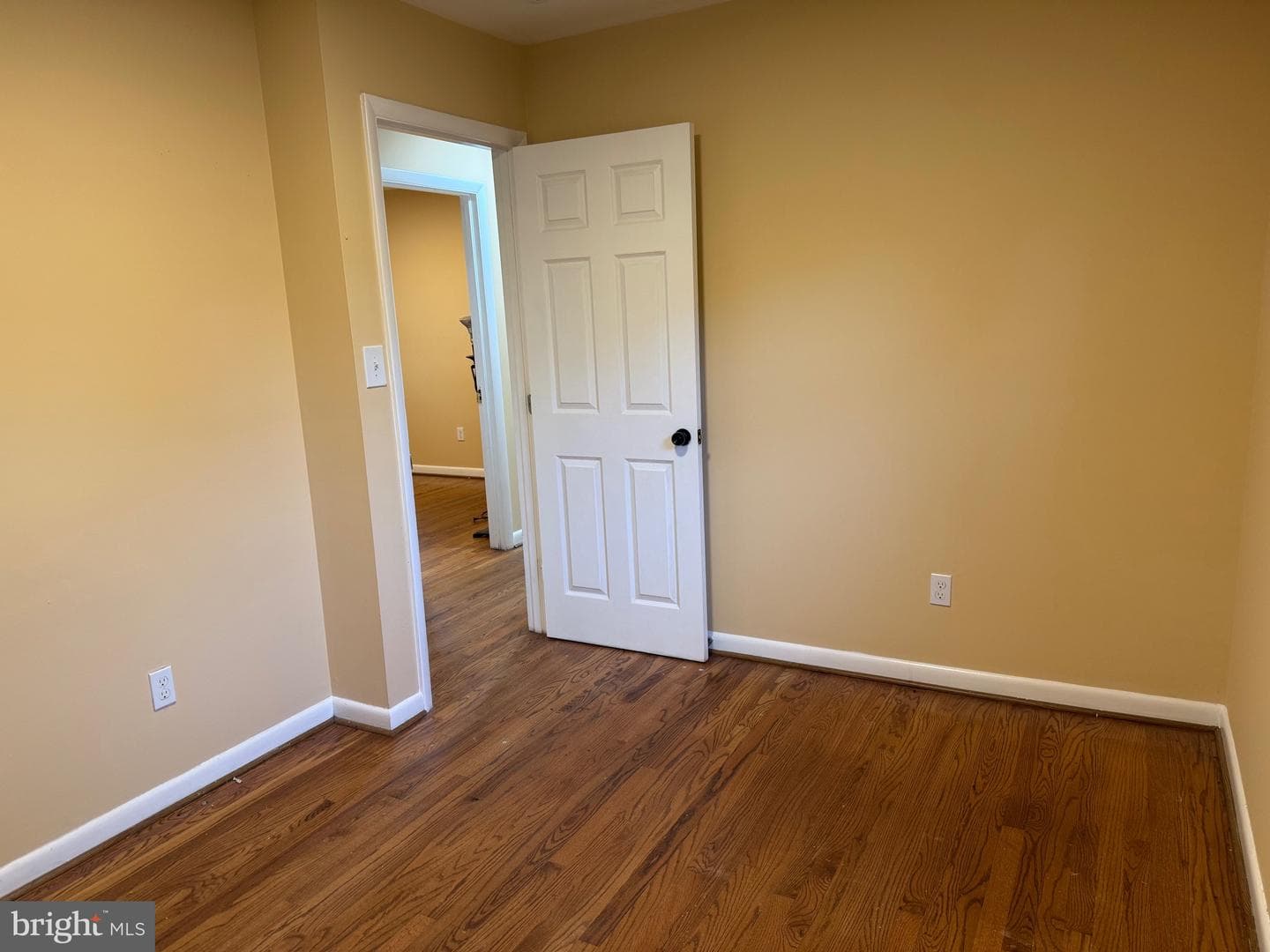 1127 Daniels Avenue photo 15
