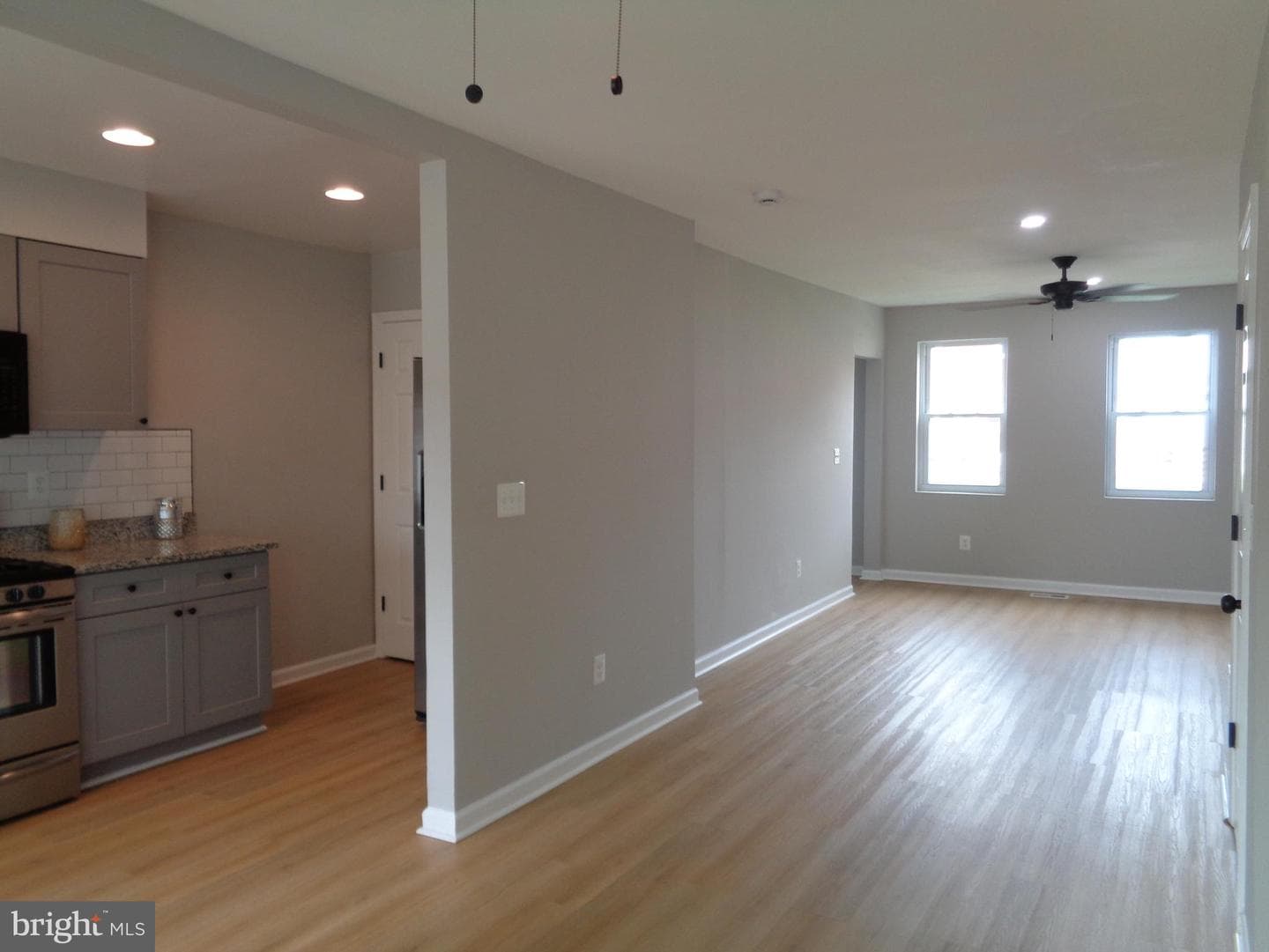 2965 Yorkway photo 16