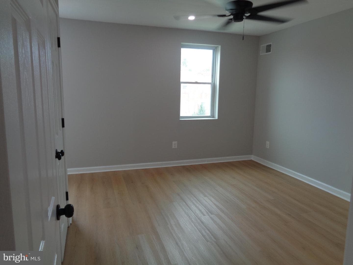 2965 Yorkway photo 24