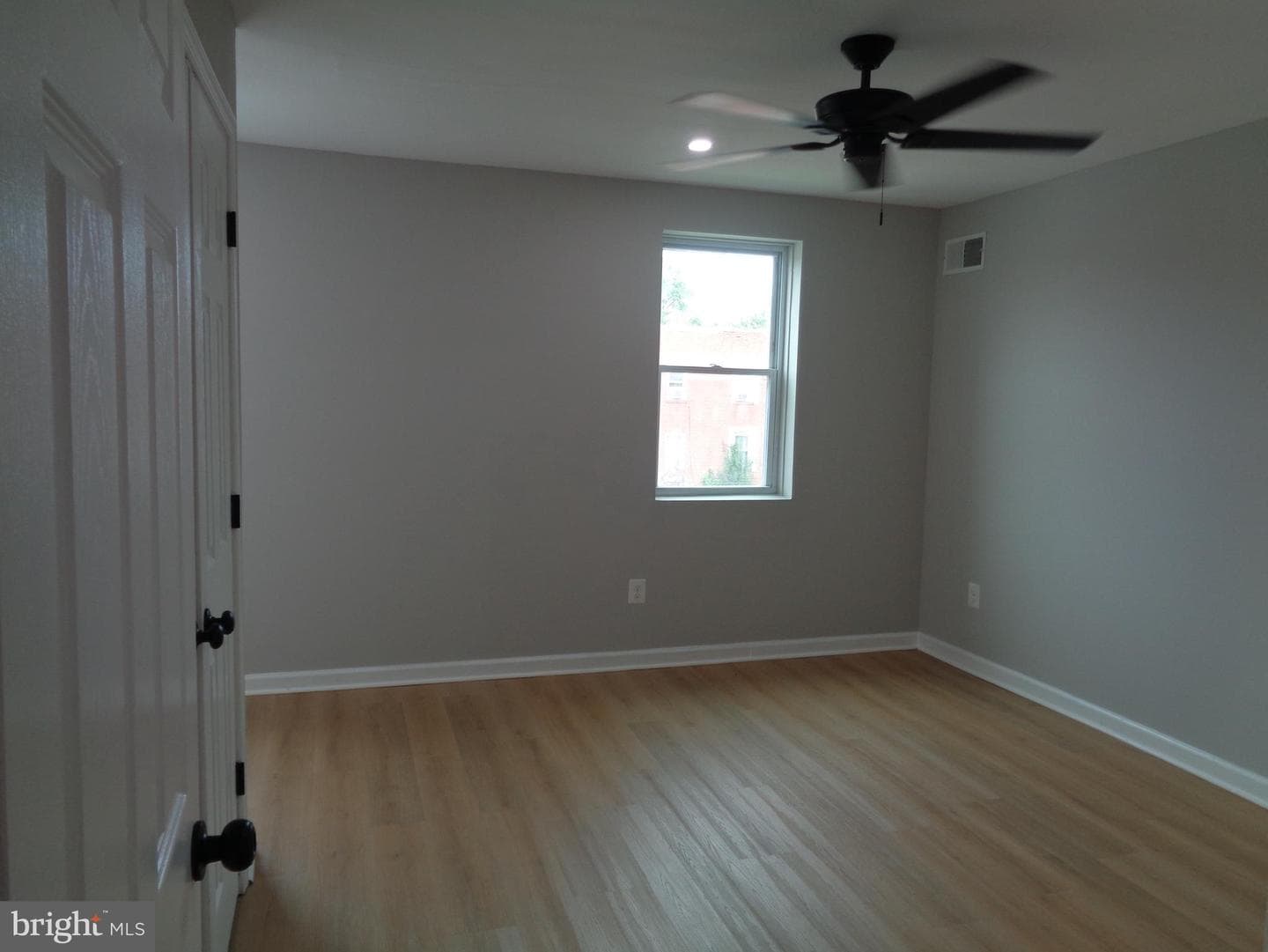 2965 Yorkway photo 25