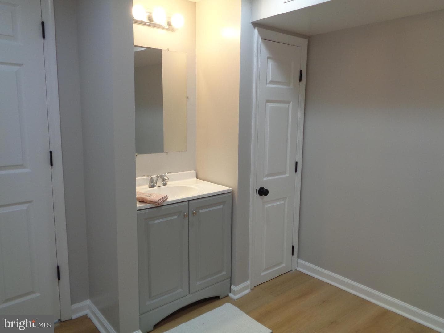2965 Yorkway photo 38