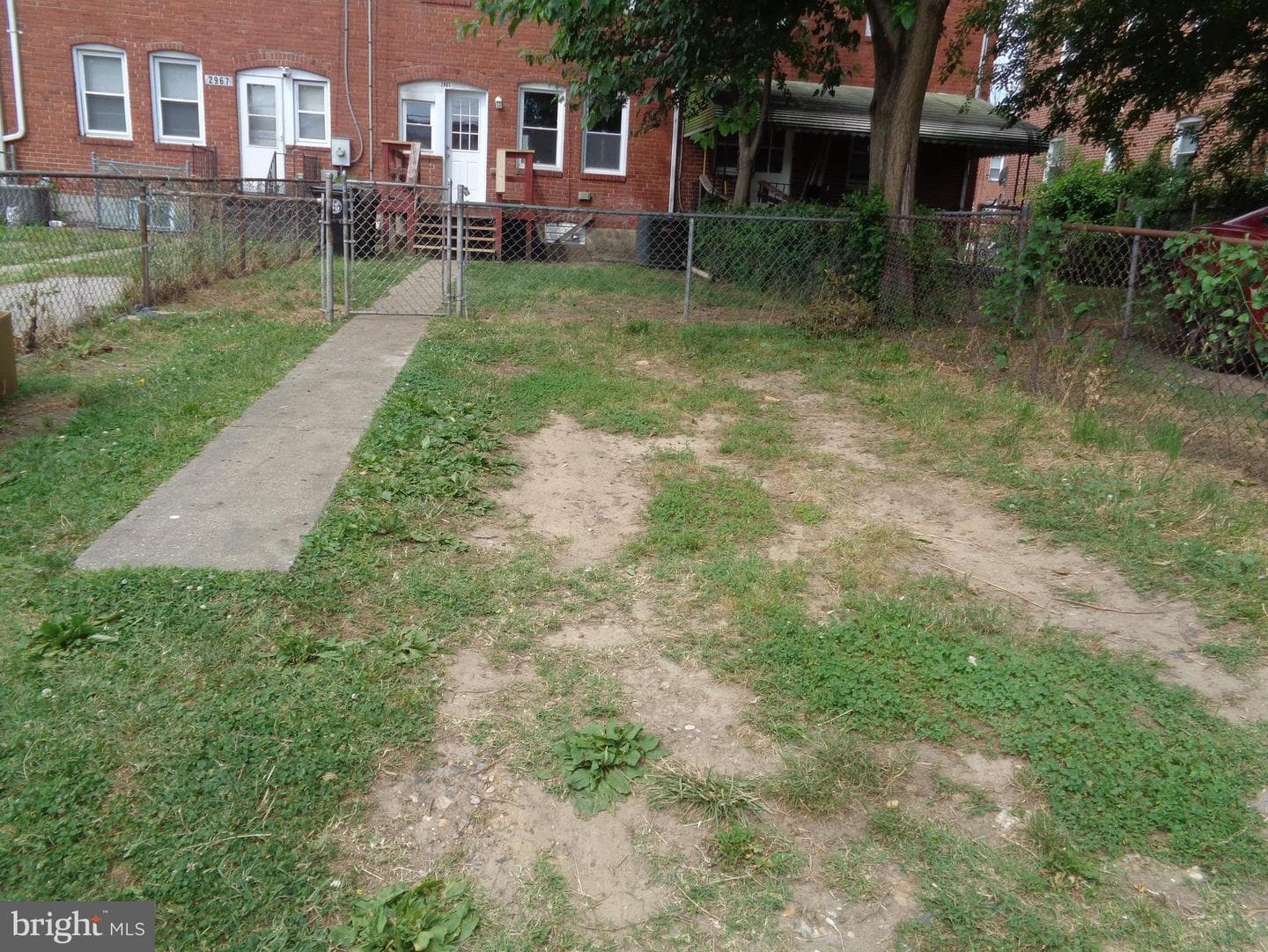 2965 Yorkway photo 41