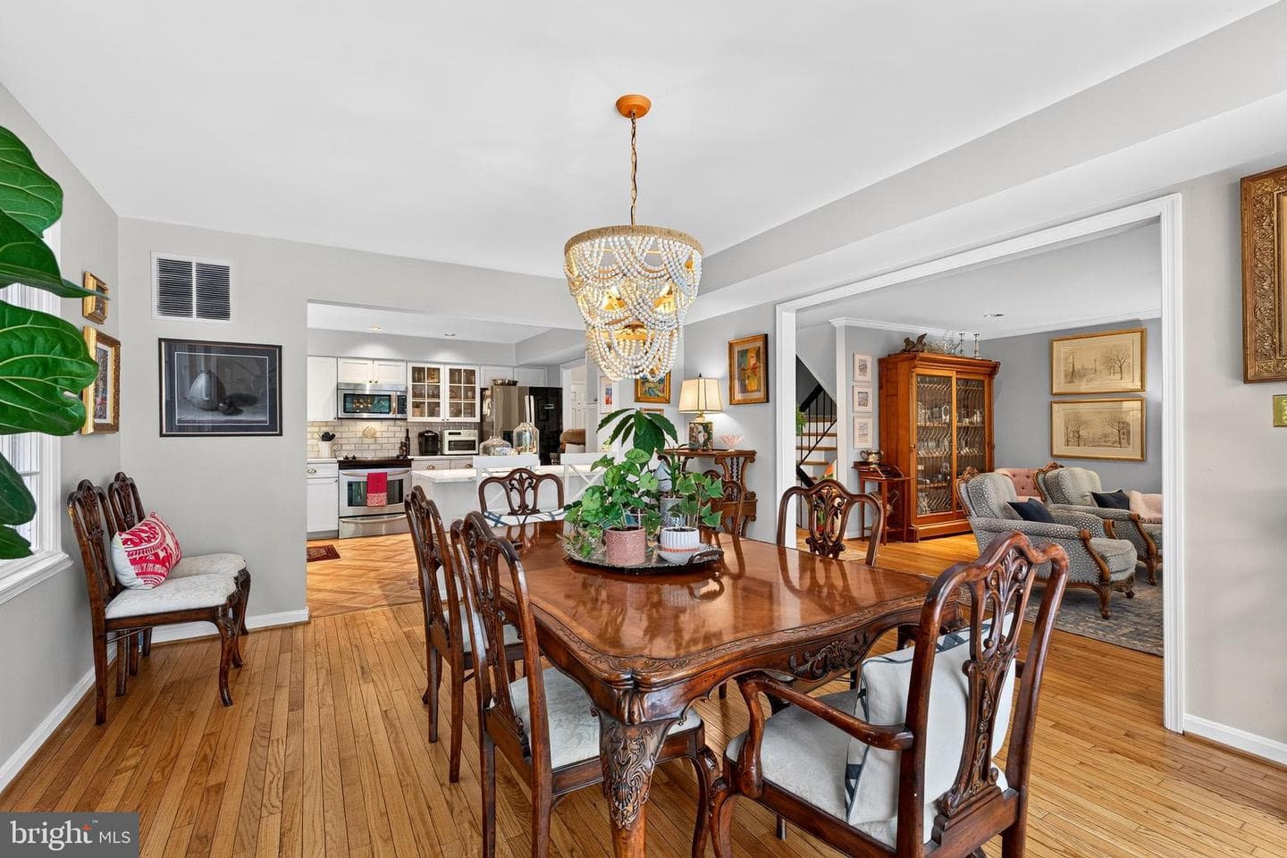 6638 Walnutwood Circle photo 11