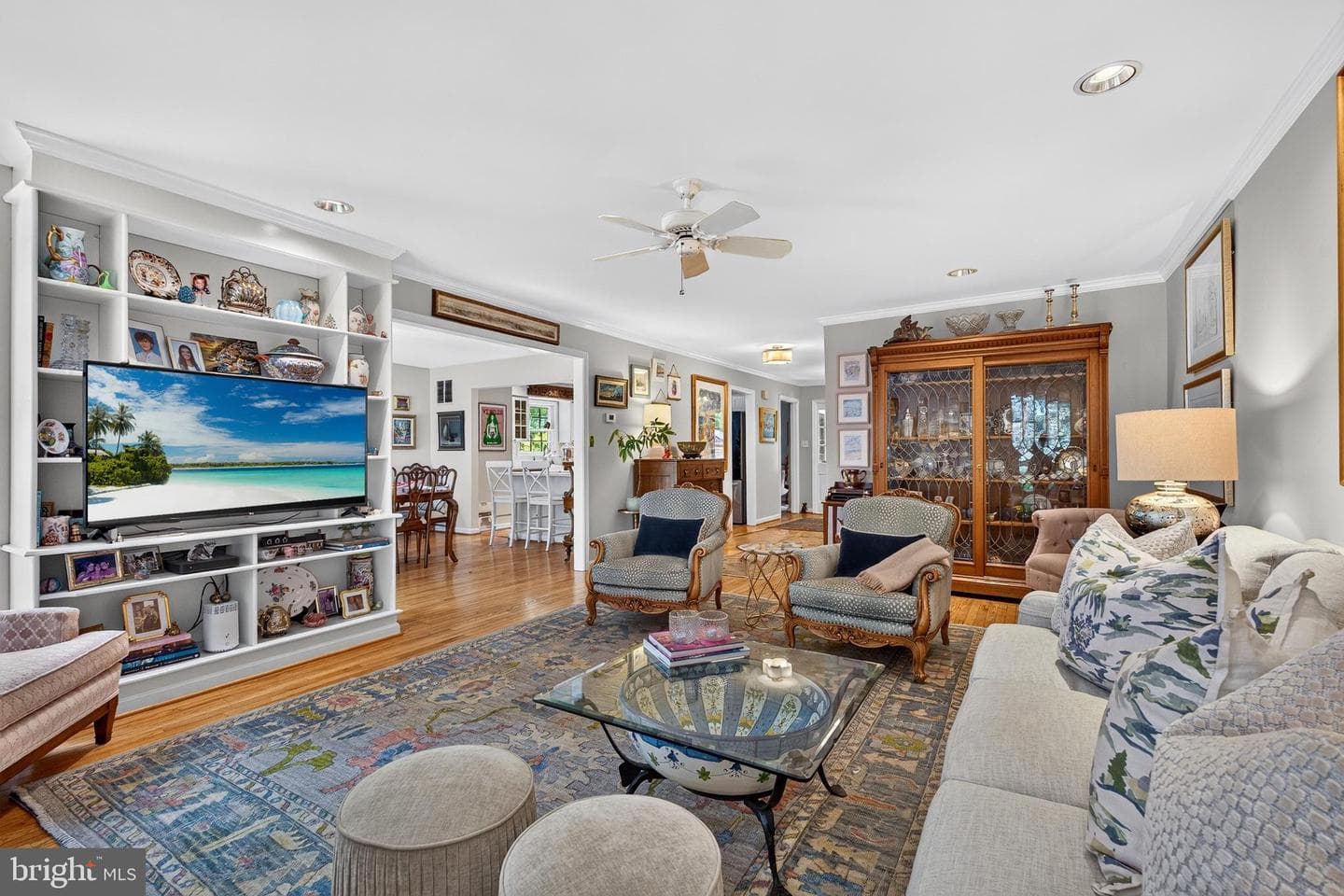 6638 Walnutwood Circle photo 14