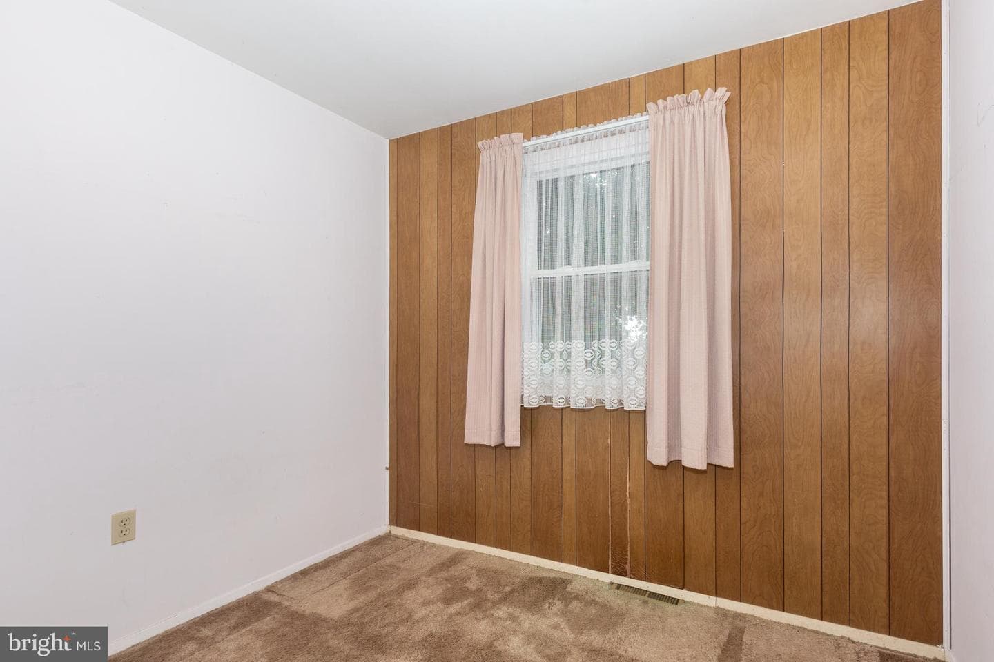 204 Uppergate Court photo 31