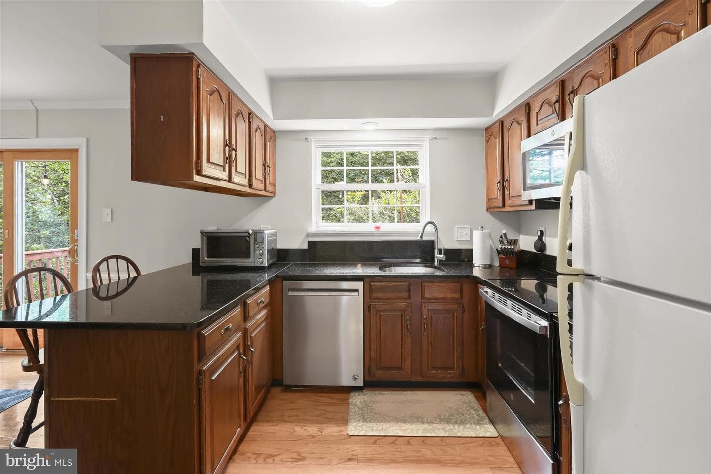8614 Tower Bridge Way photo 11