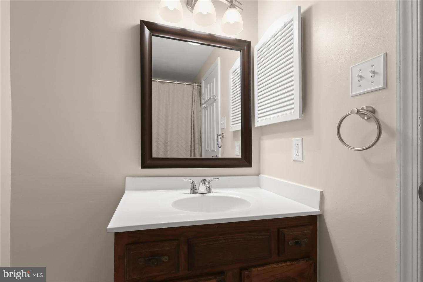 8614 Tower Bridge Way photo 19