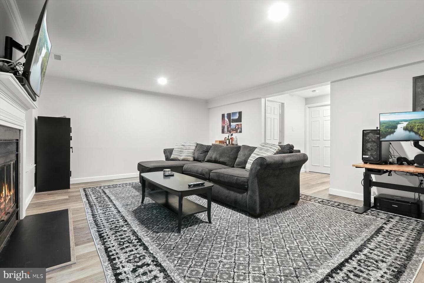 8614 Tower Bridge Way photo 26