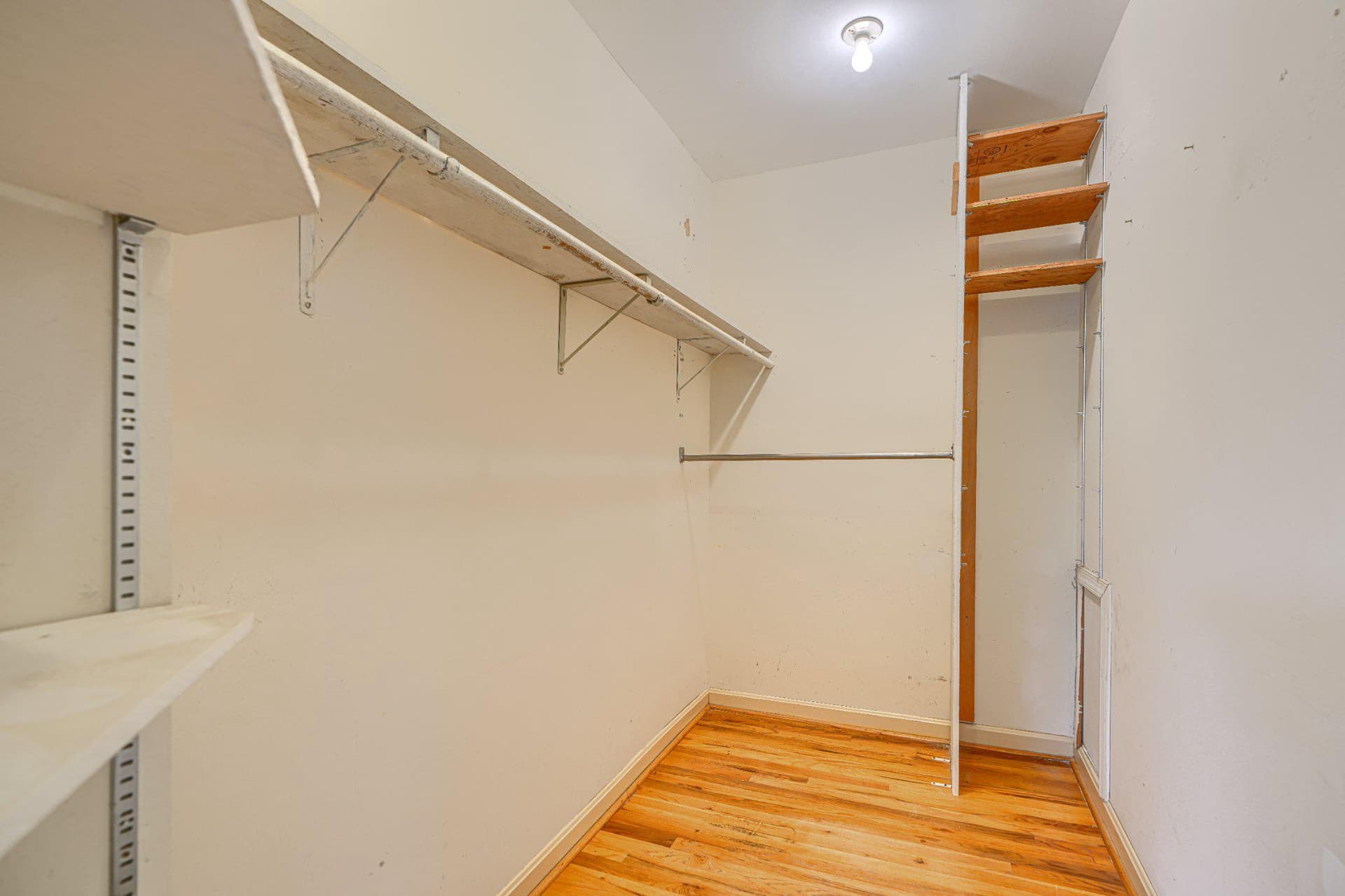 6 Fireoak Ct photo 32