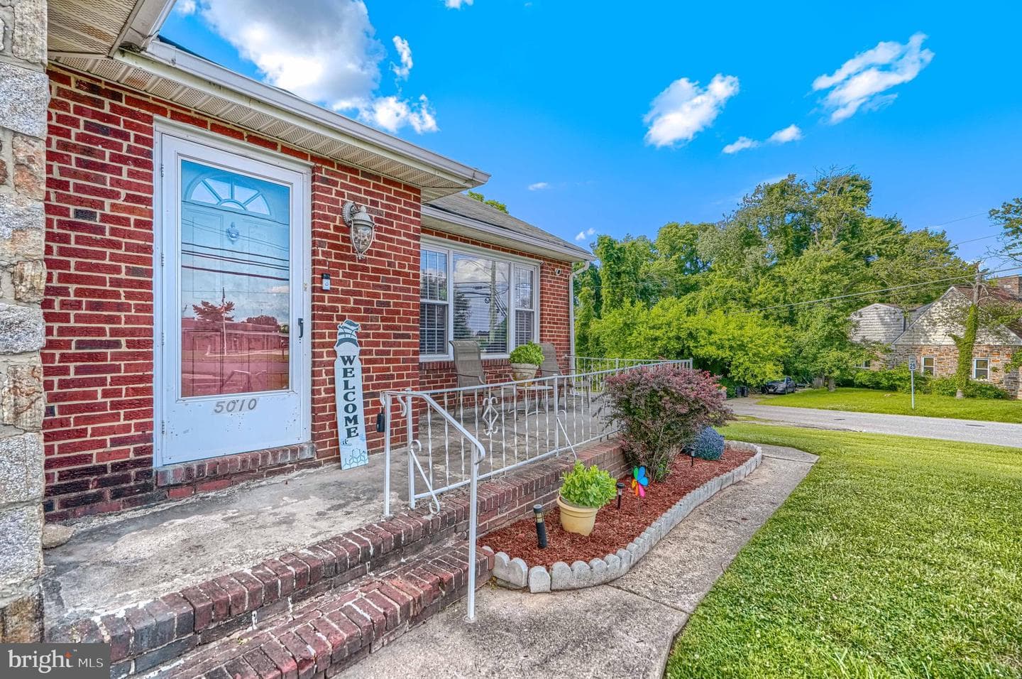 5010 Hazelwood Avenue photo 4