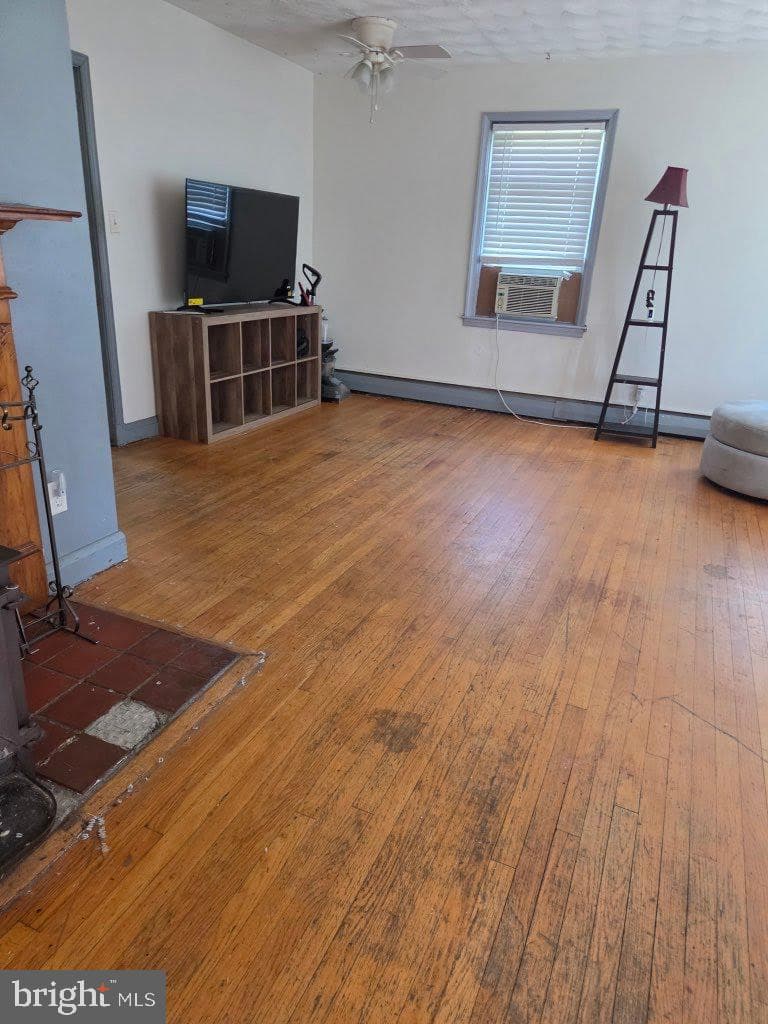 5010 Hazelwood Avenue photo 6