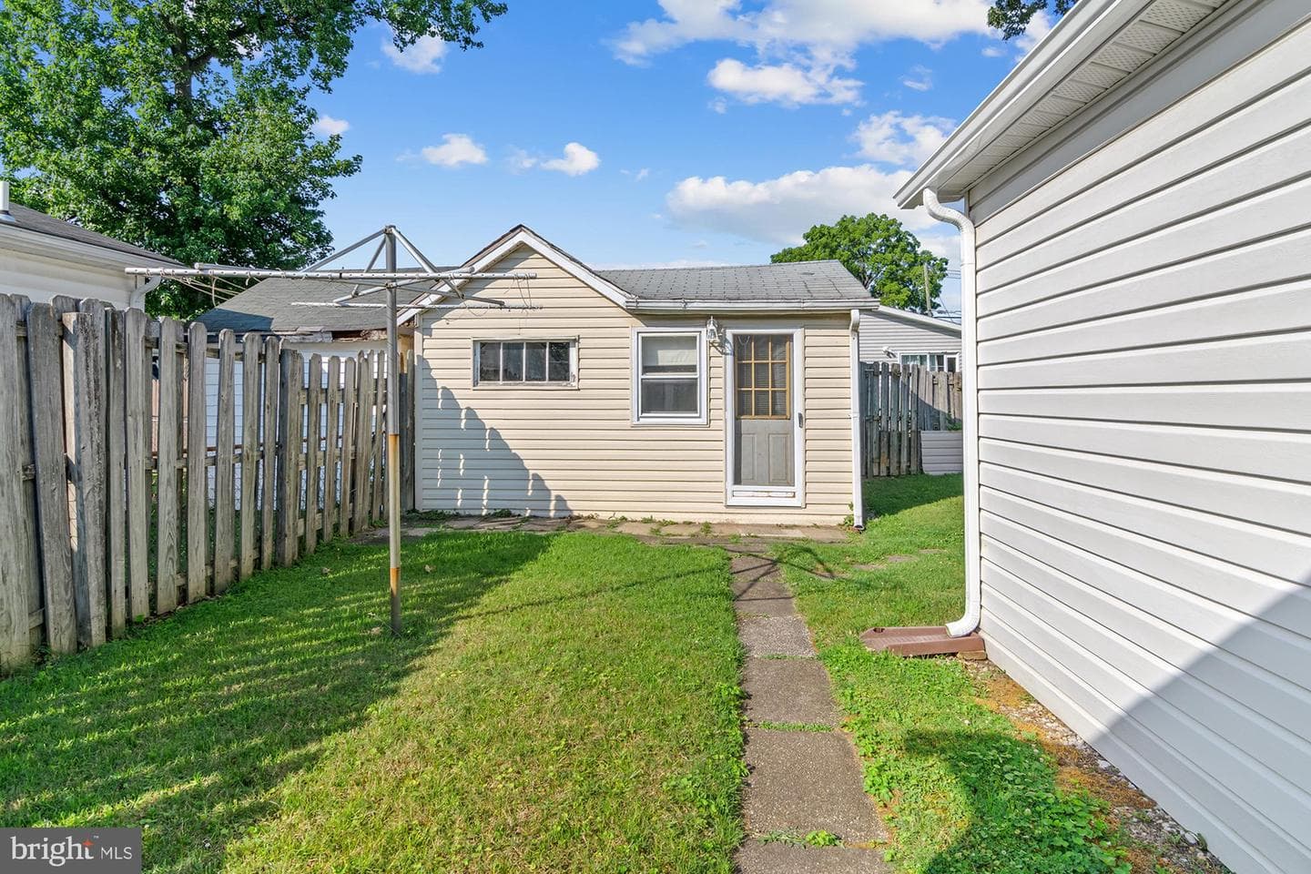 1421 3rd Road photo 27