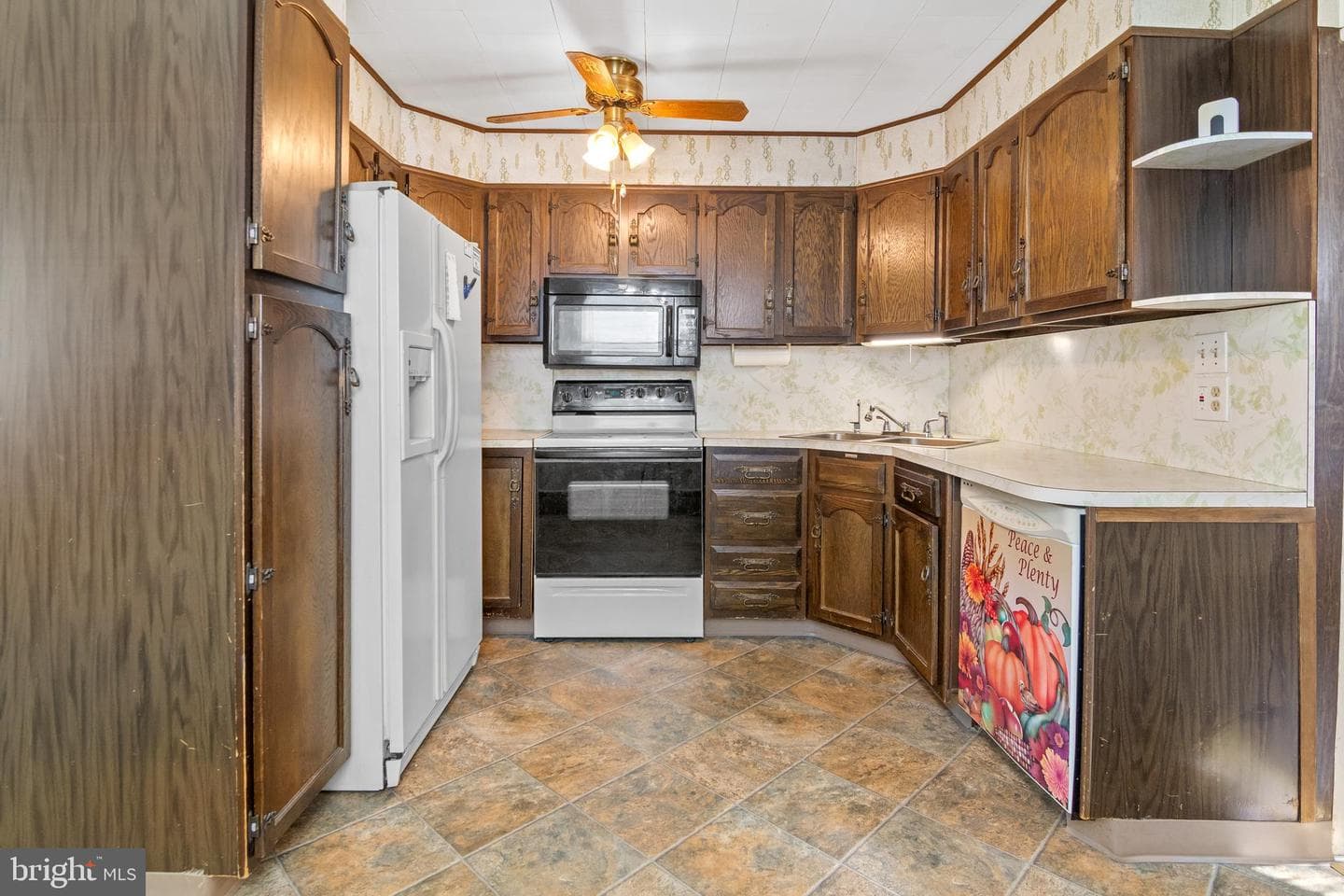 1421 3rd Road photo 9