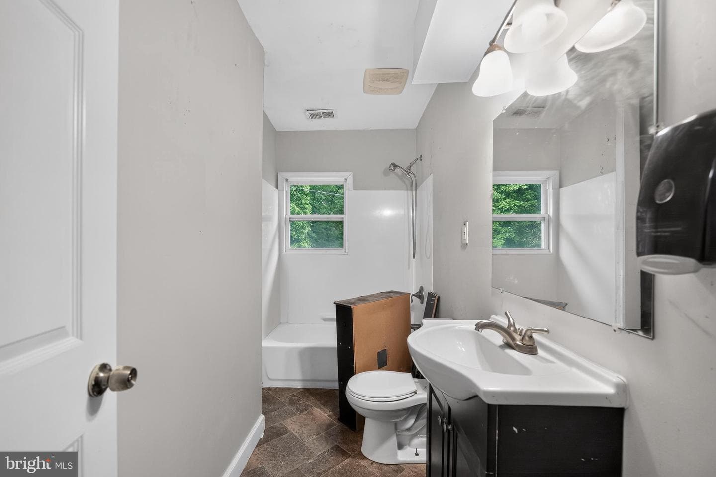 13 Beacon Hill Road photo 16