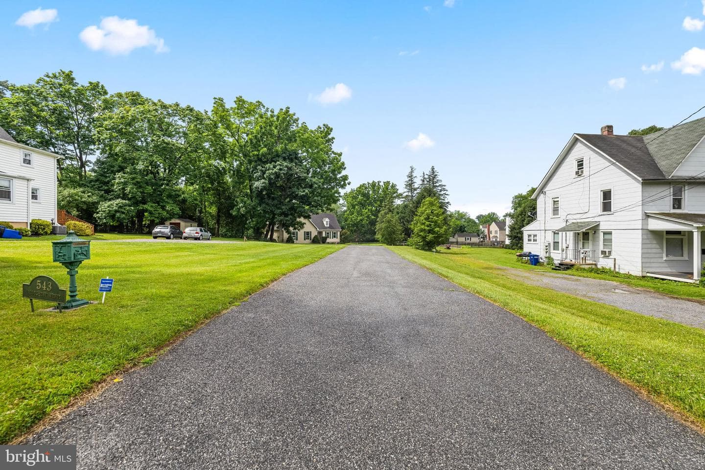 543 Allegheny Avenue photo 4