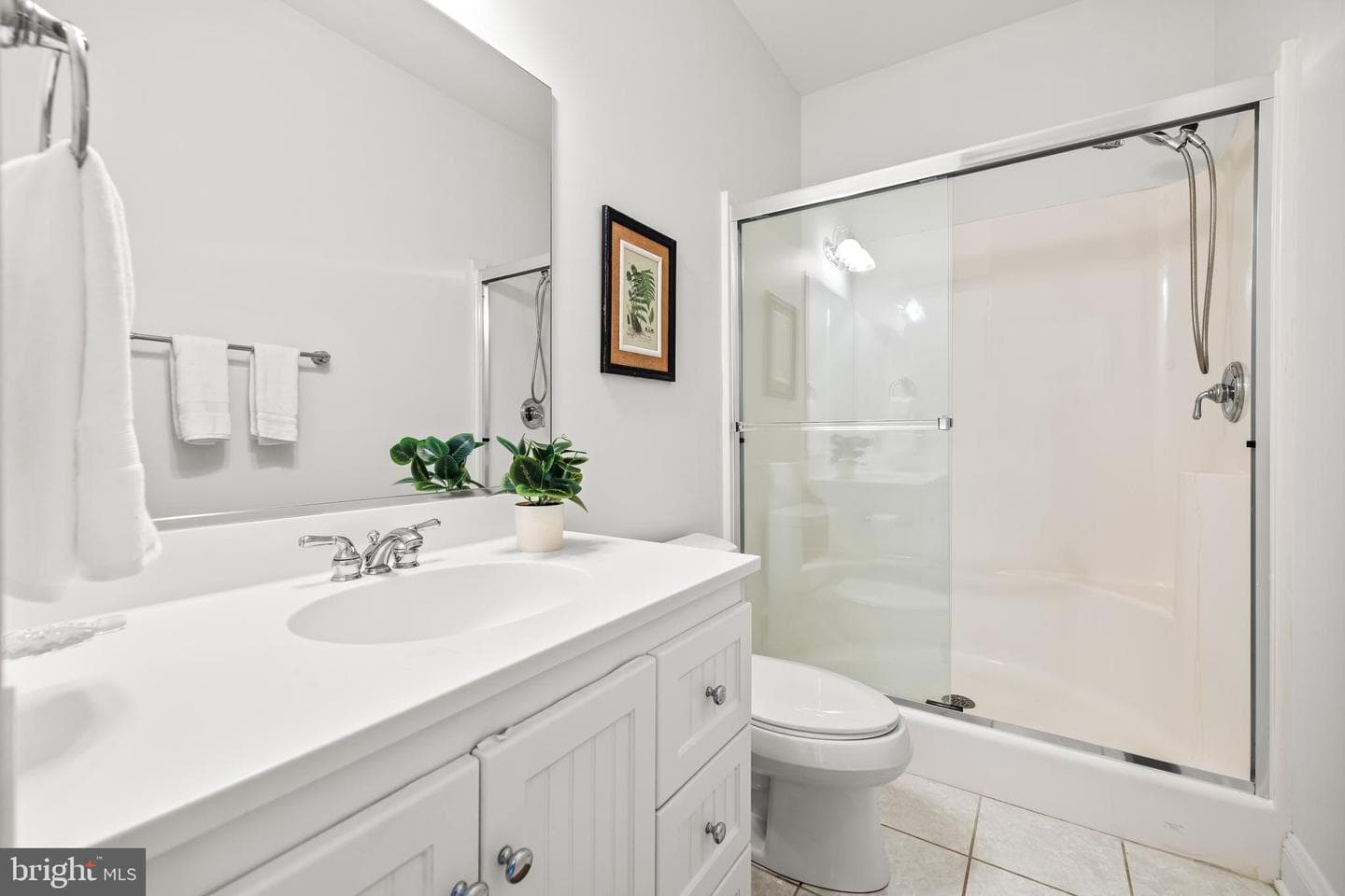 543 Allegheny Avenue photo 42