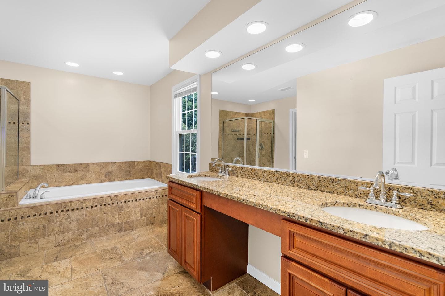 9801 Bridle Brook Drive photo 20