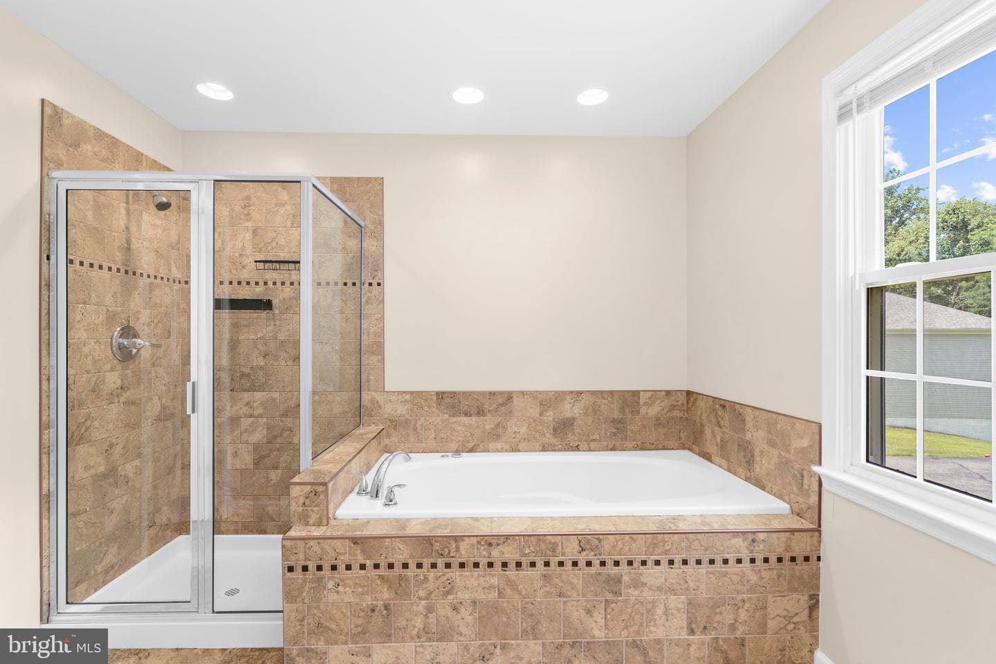 9801 Bridle Brook Drive photo 21