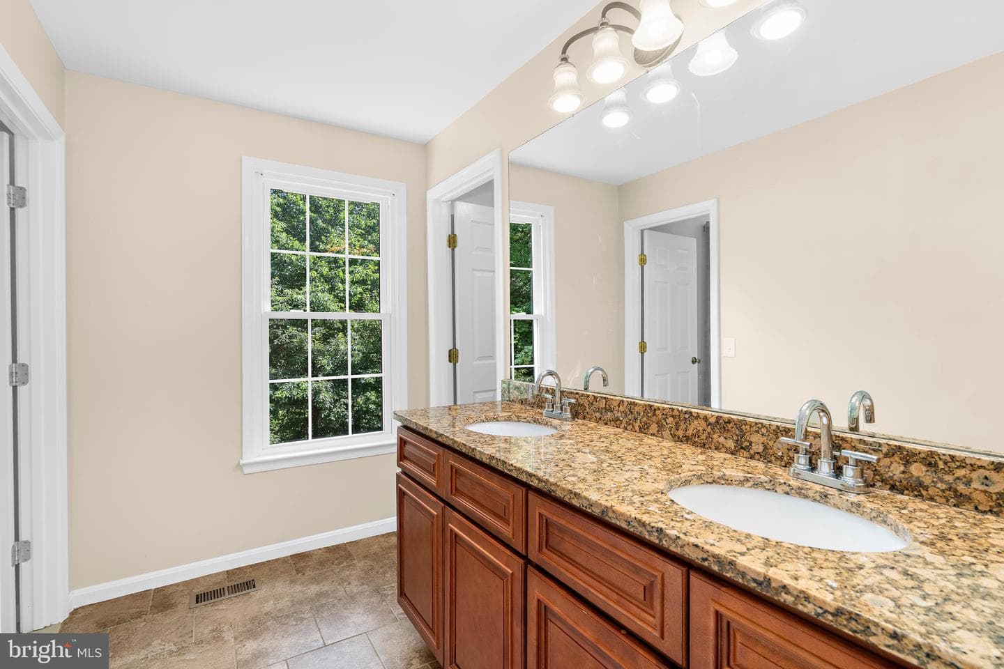 9801 Bridle Brook Drive photo 25