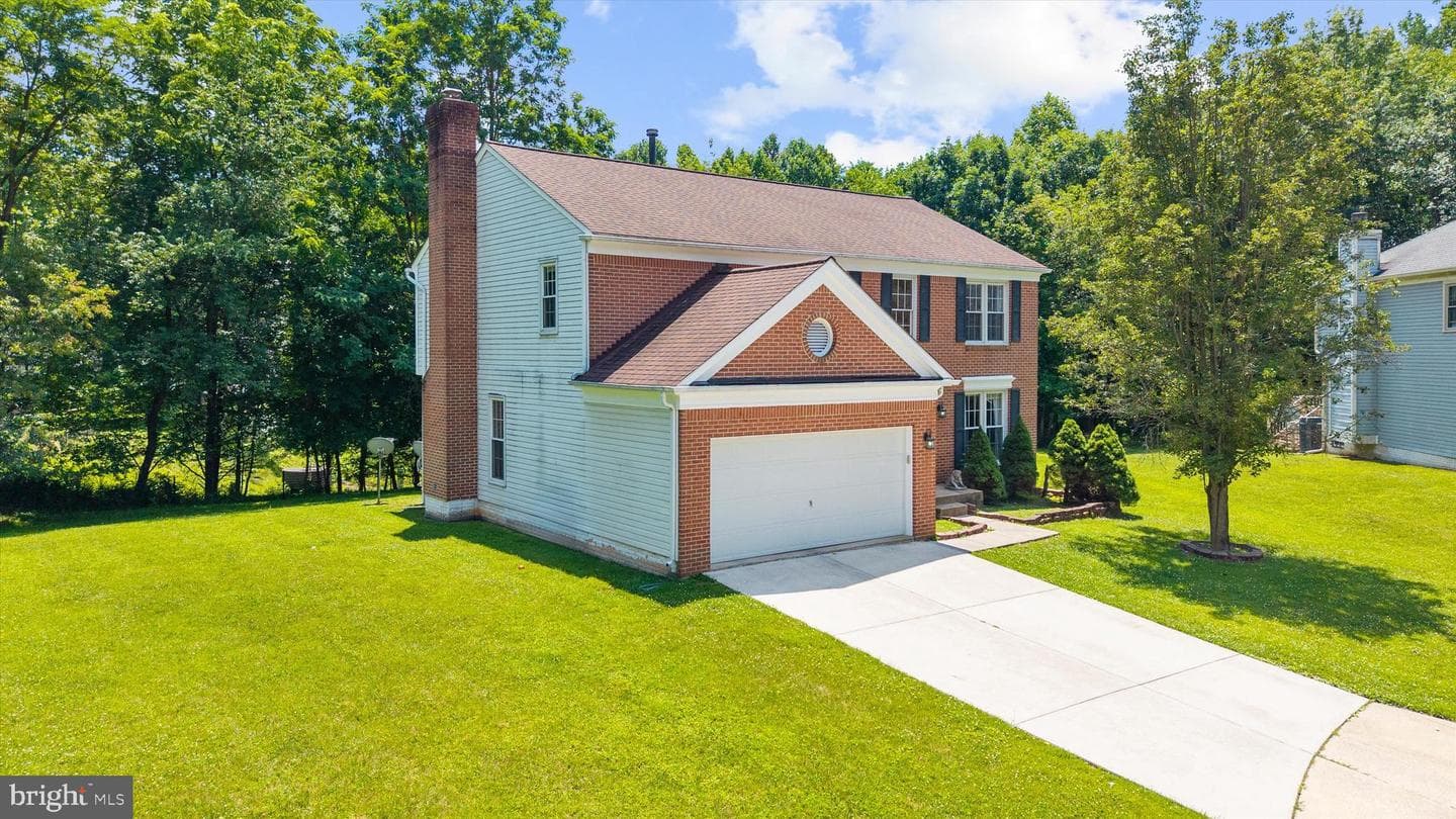 9801 Bridle Brook Drive photo 3